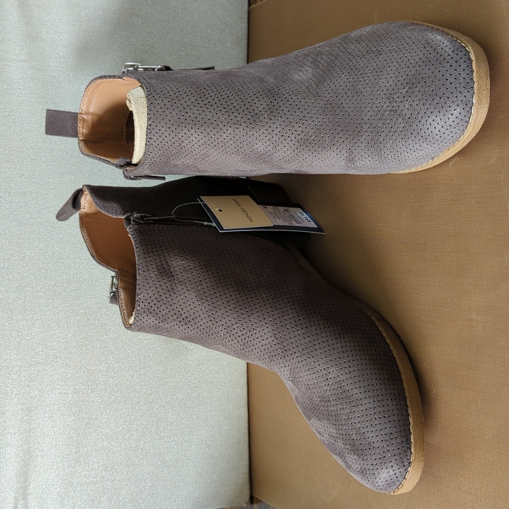 Women's Marlis Boots - Universal Thread - Brown - Size 9.5 - BRAND NEW With TAGS